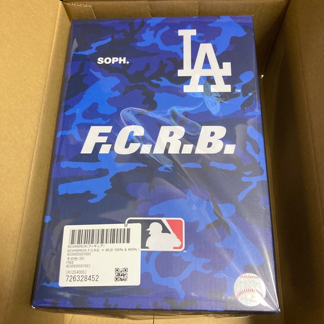 F.C.R.B.(エフシーアールビー)のFCRB BE@RBRICK FCRB MLB 100% & 400% エンタメ/ホビーのフィギュア(その他)の商品写真