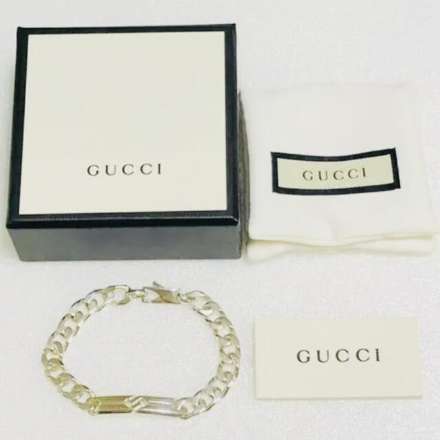 Gucci(グッチ)のGUCCI グッチ 正規品 シルバー ノット インフィニティ ブレスレット 中古 メンズのアクセサリー(ブレスレット)の商品写真