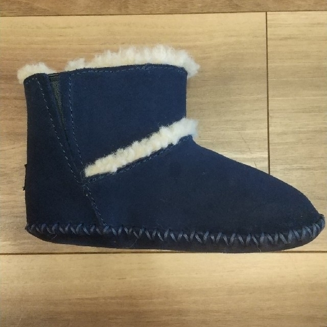 UGG(アグ)の【pinky様専用】ugg ブーツ LEMMY レミー 12.5cm キッズ/ベビー/マタニティのベビー靴/シューズ(~14cm)(ブーツ)の商品写真