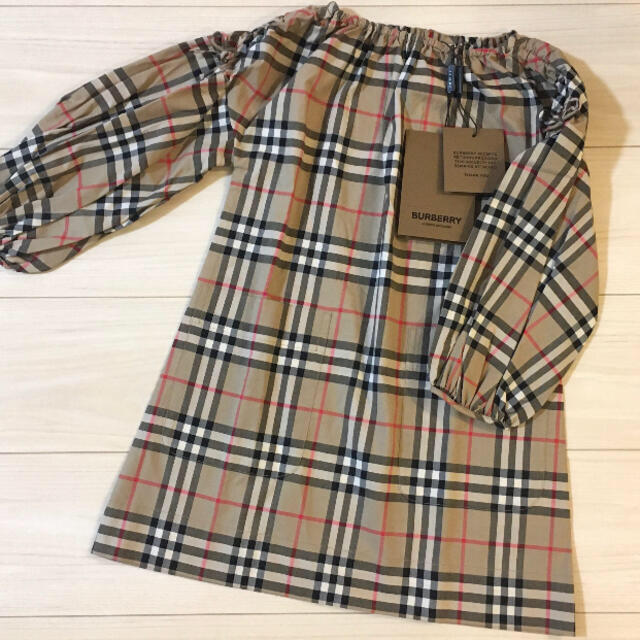 BURBERRY - 新品 タグ付き BURBERRY バーバリー 長袖 ワンピース 6Y ...