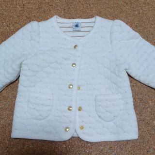 プチバトー(PETIT BATEAU)のりん様★一度着用のみ★PETIT BATEAU　キルトジャケット　86cm(ジャケット/コート)