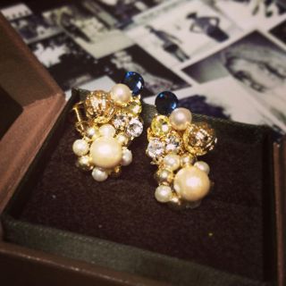 お花のダイヤピアス♥︎(ピアス)