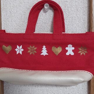 スターバックスコーヒー(Starbucks Coffee)のSTARBUCKSミニポーチ   クリスマス  美品(ポーチ)