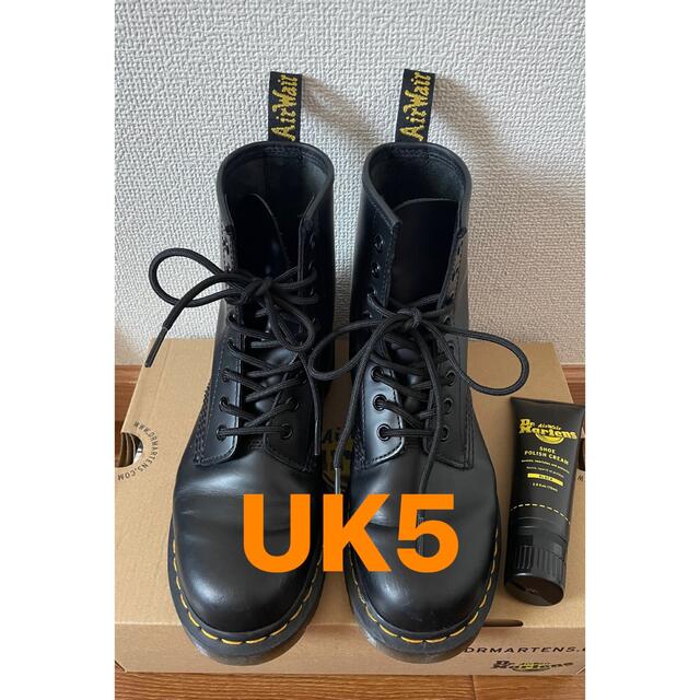 Dr.Martens(ドクターマーチン)のドクターマーチンUK5 8ホール レディースの靴/シューズ(ブーツ)の商品写真