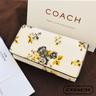 コーチ(COACH)の【かおりん様専用】COACH キーケース リング付き フラワープリント 花柄 (キーケース)