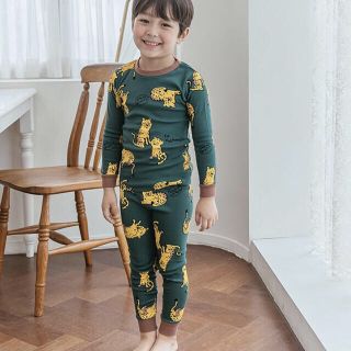 MAY KIDSチータープリントパジャマ　韓国子供服　新品(パジャマ)