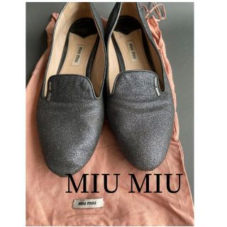 ミュウミュウ(miumiu)のmiu miu ミュウミュウ　ラメ　フラットパンプス　バレエシューズ(バレエシューズ)