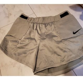 ナイキ(NIKE)のNIKE☆ランニングショートパンツs(ウェア)