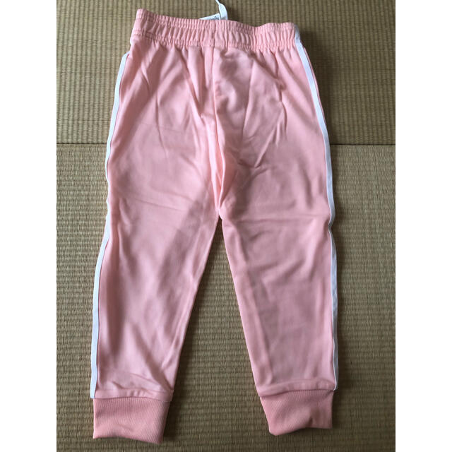 adidas(アディダス)のadidas アディダス　上下セットアップ　100cm 新品 キッズ/ベビー/マタニティのキッズ服女の子用(90cm~)(その他)の商品写真