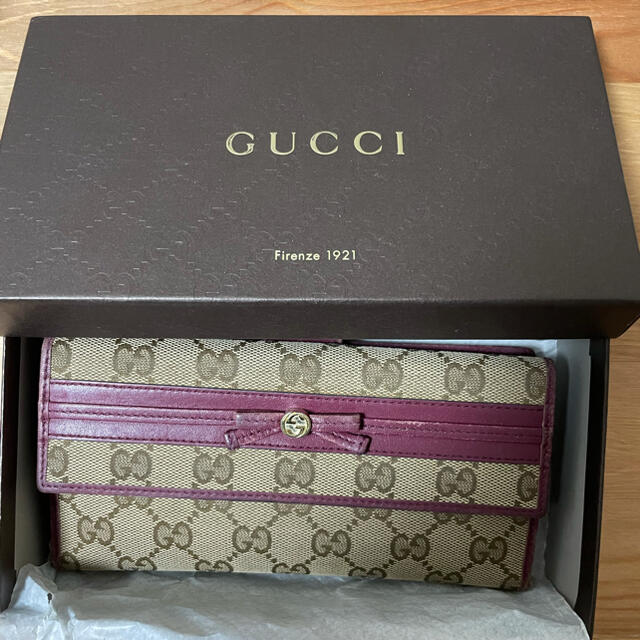 Gucci(グッチ)のGucci 長財布 美品 レディースのファッション小物(財布)の商品写真