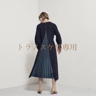 ルシェルブルー(LE CIEL BLEU)の【最終値下げ】LE CIEL BLEU  バックジップ ストラクチャー ドレス(ひざ丈ワンピース)