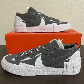 ナイキ(NIKE)の新品！NIKE sacai BLAZER LOW IRON GRAY(スニーカー)