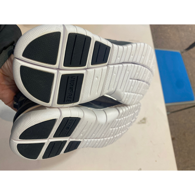 人気定番2022 NIKE - 2014 NIKE WMNS FREE OG APC 25センチ 新品 の通販 by ゆみ|ナイキならラクマ SALE大人気