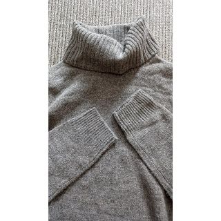 ユニクロ(UNIQLO)のウール　ニット　毛100％　UNIQLO　ハイネック　レディース　トップス(ニット/セーター)