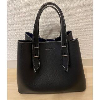 チャールズアンドキース(Charles and Keith)の［専用]チャールズアンドキース　CHARLES & KEITH ハンドバッグ(ハンドバッグ)