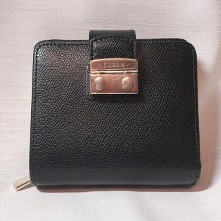 フルラ(Furla)の美品フルラ FURLA メトロポリス黒レザー 二つ折り財布(財布)