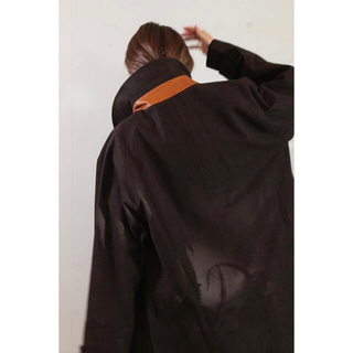 コモリ(COMOLI)のCristaseya TRENCH LEATFER PATCH(ステンカラーコート)