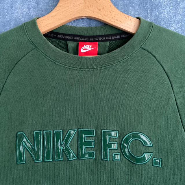 【超希少モデル】ナイキ NIKE スウェット 緑 グリーン トレーナー 刺繍ロゴ