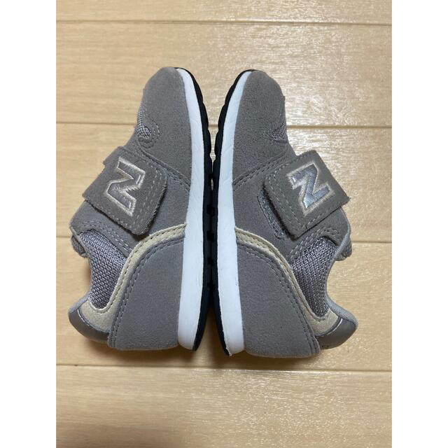 New Balance(ニューバランス)のNew blance 996(IZ996) 13.5 キッズ/ベビー/マタニティのベビー靴/シューズ(~14cm)(スニーカー)の商品写真