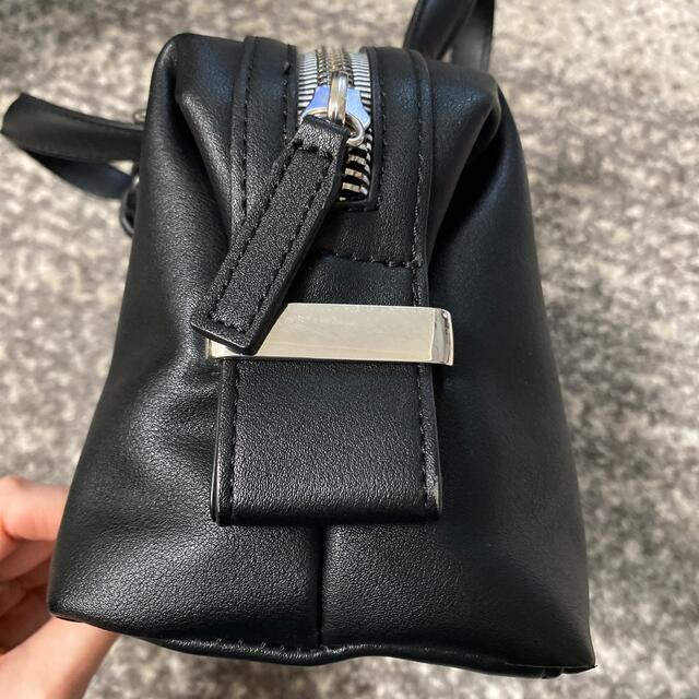 ZARA(ザラ)のショルダー付ミニバッグ レディースのバッグ(ショルダーバッグ)の商品写真