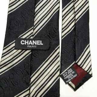 シャネル(CHANEL)の美品.:*:・'°☆ネクタイは  さりげなく 『CHANEL』(ネクタイ)