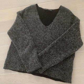 ザラ(ZARA)の着用少♡【zara♡】グレー♡Vネック♡ニット♡セーター♡(ニット/セーター)