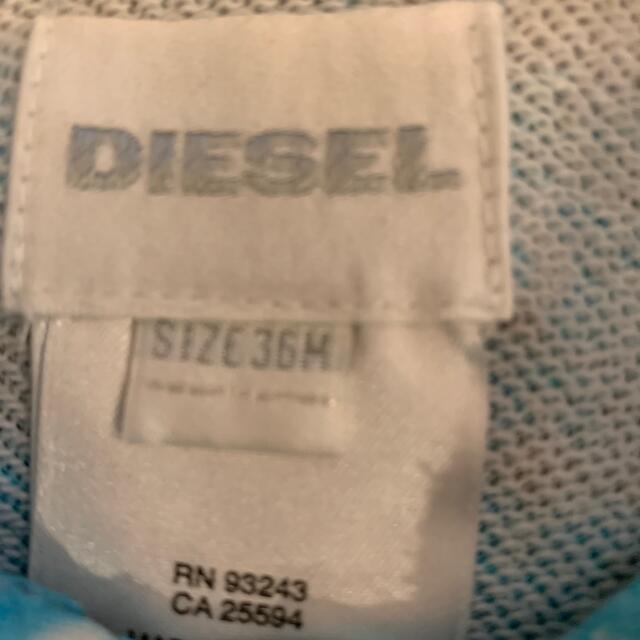 DIESEL(ディーゼル)のDIESEL ディーゼルキッズパーカー　36ヶ月 キッズ/ベビー/マタニティのキッズ服男の子用(90cm~)(Tシャツ/カットソー)の商品写真