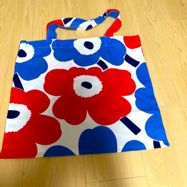 marimekko(マリメッコ)のmarimekko エコbag ウニッコ レディースのバッグ(エコバッグ)の商品写真