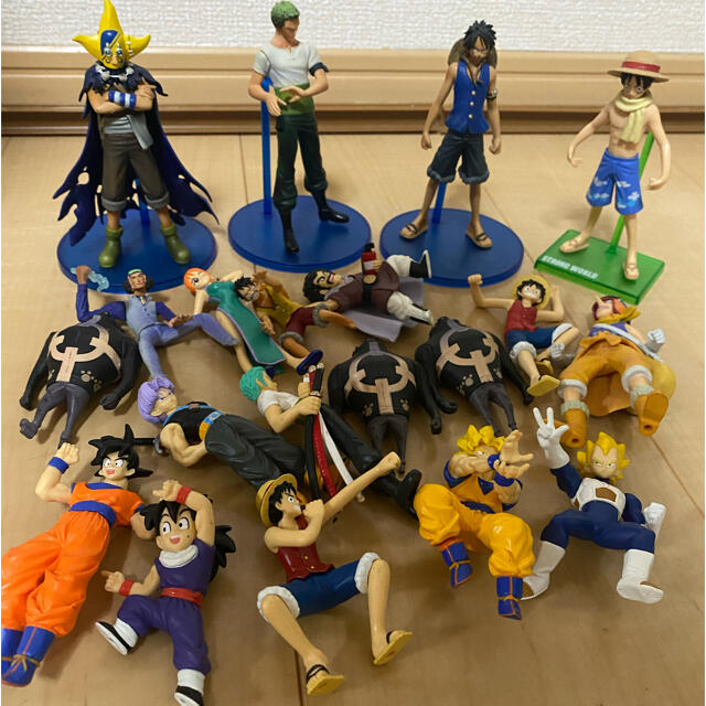 ワンピースドラゴンボールフィギュアセットの通販 by |ラクマ