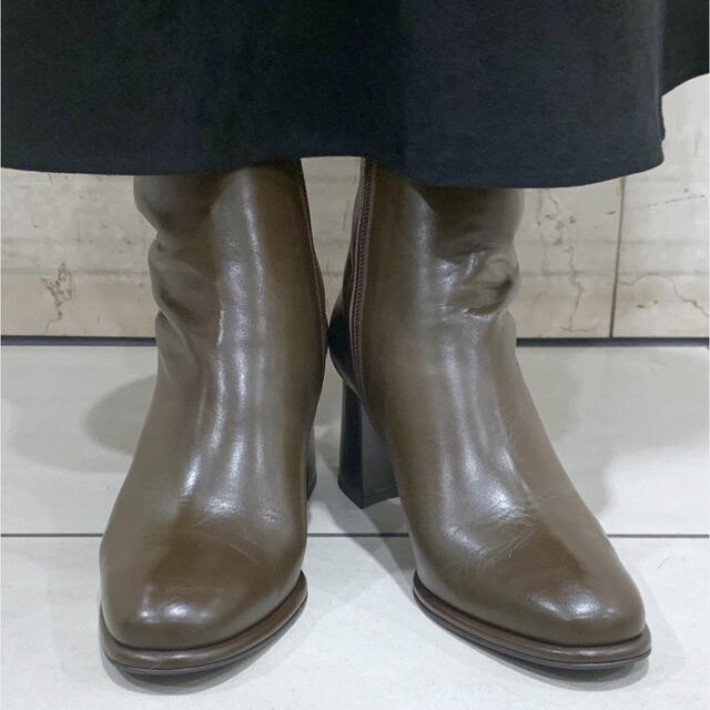 Le Talon - Le talon GRISE 7cm レザーチャンキーヒールショート Le Talon - Le talon GRISE 7cm レザーチャンキーヒールショート