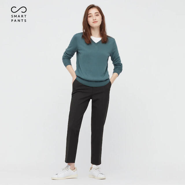 UNIQLO(ユニクロ)のUNIQLO スマートアンクルパンツ(丈標準64～66cm) レディースのパンツ(クロップドパンツ)の商品写真