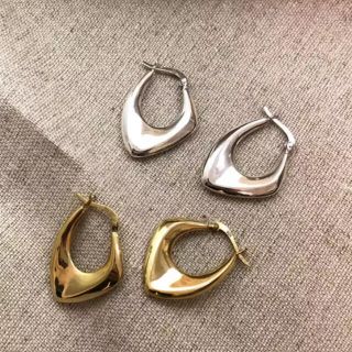 ビューティアンドユースユナイテッドアローズ(BEAUTY&YOUTH UNITED ARROWS)のsilver925 リッチニュアンスピアス　歪みフープPierce(ピアス)