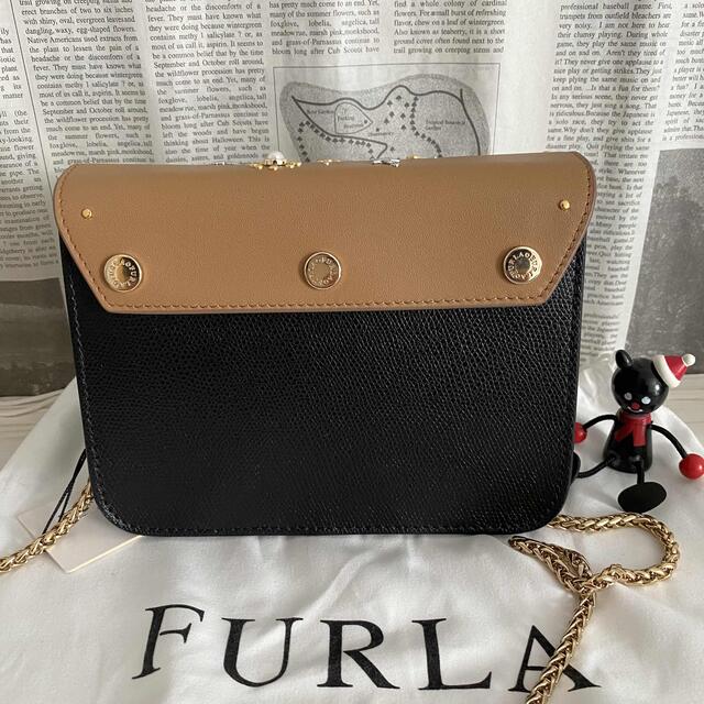 新作 FURLA メトロポリス スタッツ ショルダーバッグ ブラック