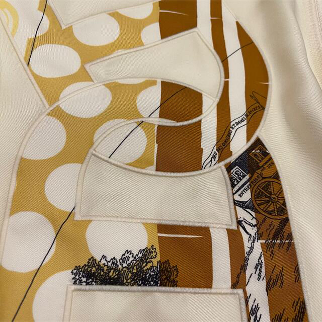 HERMES - 【新品未使用未試着】エルメス 2022 新作 シルク HERMES - 【新品未使用未試着】エルメス 2022 新作 シルク