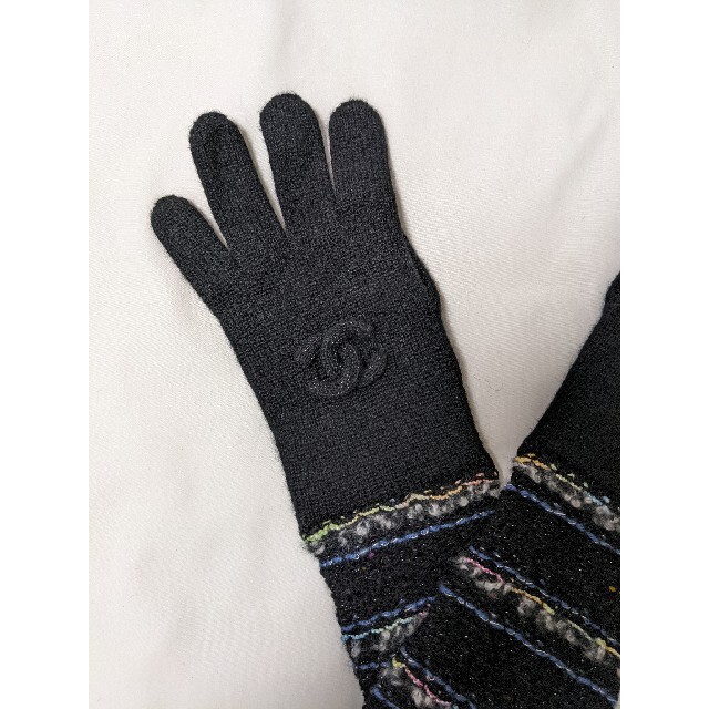 CHANEL(シャネル)の未使用　CHANEL　シャネル　レア物　ロング　グローブ　ツィード　ニット　手袋 レディースのファッション小物(手袋)の商品写真