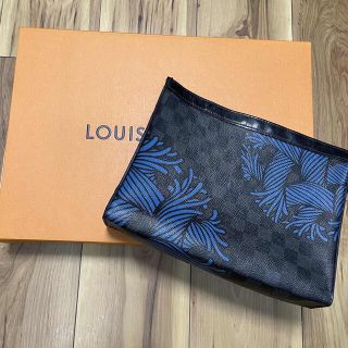 ルイヴィトン(LOUIS VUITTON)のルイヴィトン　クラッチバッグ　限定　柄(セカンドバッグ/クラッチバッグ)