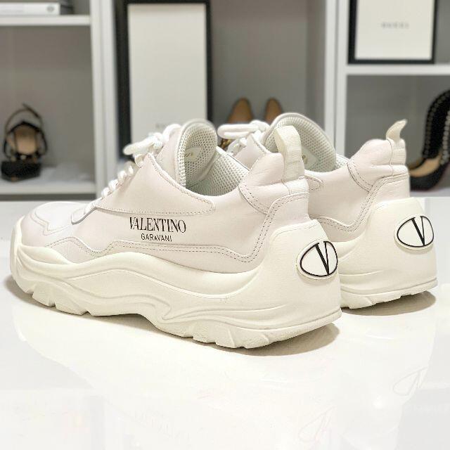 VALENTINO(ヴァレンティノ)の3480 ヴァレンティノ VLTN ガムボーイ カーフスキン スニーカー 白 レディースの靴/シューズ(スニーカー)の商品写真