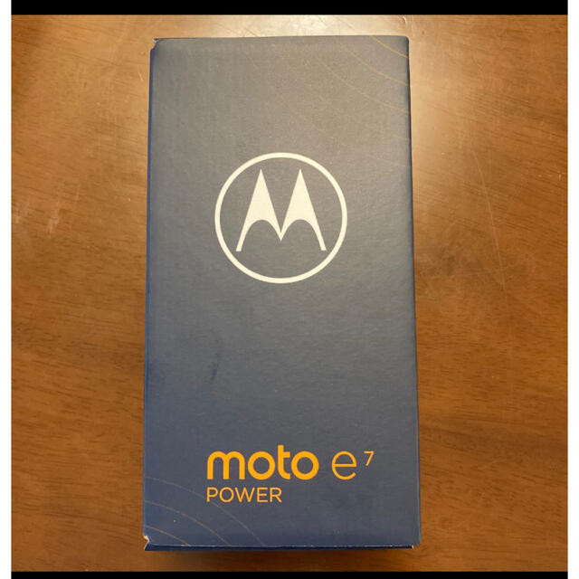 ANDROID(アンドロイド)のmoto e7 power コーラルレッド　未開封 スマホ/家電/カメラのスマートフォン/携帯電話(スマートフォン本体)の商品写真