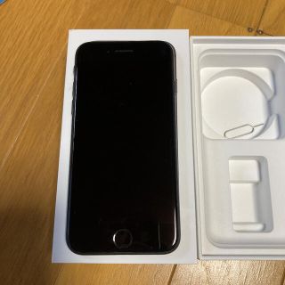 アイフォーン(iPhone)のiPhone SE 第2世代（SE2）ブラック　64GB(スマートフォン本体)