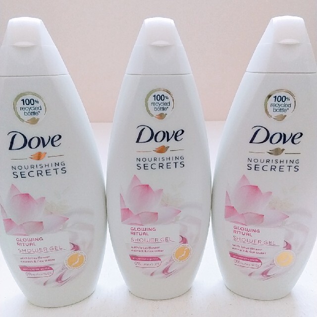 Unilever(ユニリーバ)のダヴ✨ボディウォッシュ✨ロータスフラワー✨250㎖ ３個✨ コスメ/美容のボディケア(ボディソープ/石鹸)の商品写真