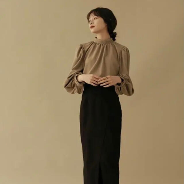 Volume Gather Blouse L'Or 1