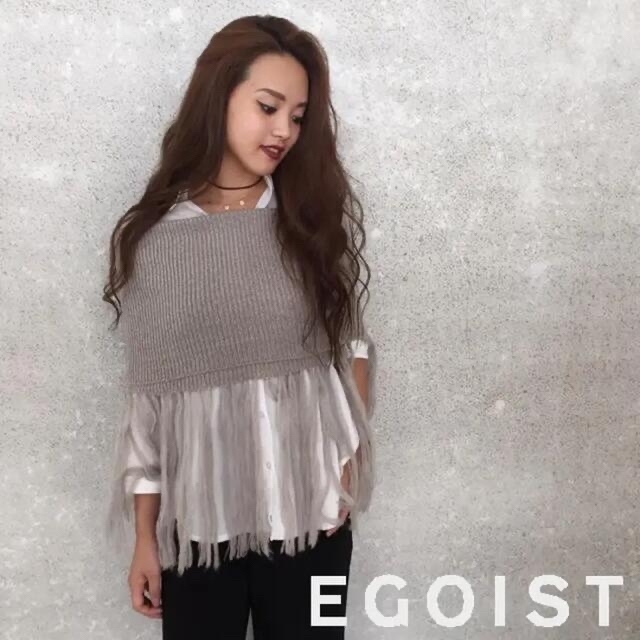 EGOIST(エゴイスト)のエゴイスト　新品　トップス　EGOIST ポンチョ　紫　グレー　韓国風　人気 レディースのトップス(ニット/セーター)の商品写真