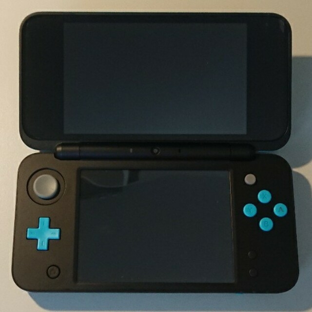 【グリップ付属】new NINTENDO 2DS LL　ターコイズ×ブラック