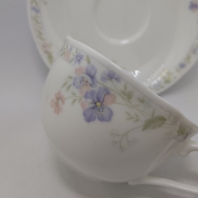 Noritake(ノリタケ)のNoritake カップ&ソーサー2客セット インテリア/住まい/日用品のキッチン/食器(食器)の商品写真