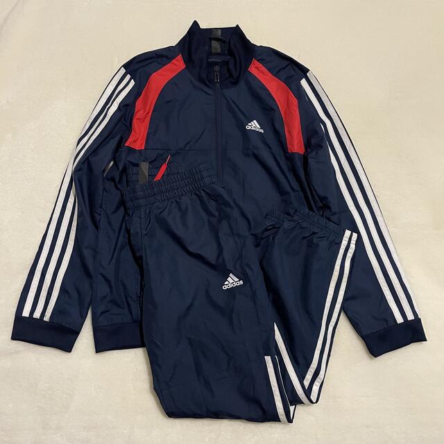 adidas(アディダス)のアディダス　ナイロンジャージ　上下セット　セットアップ　130 キッズ/ベビー/マタニティのキッズ服男の子用(90cm~)(ジャケット/上着)の商品写真