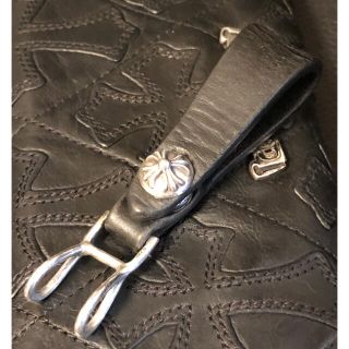 クロムハーツ(Chrome Hearts)の✝️クロムハーツ『Wベルトループ クロスボタン ブラックレザー』(ベルト)