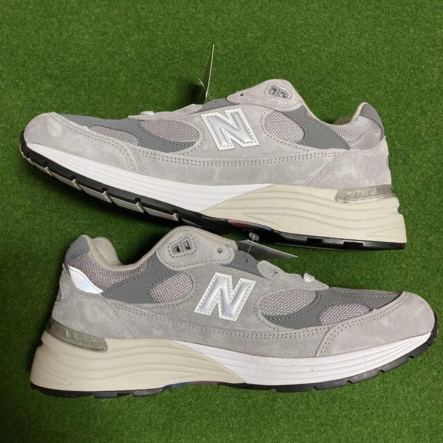 New Balance(ニューバランス)の29cm NEW BALANCE M992GR GRAY メンズの靴/シューズ(スニーカー)の商品写真