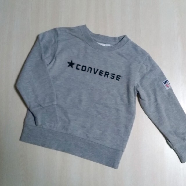 CONVERSE(コンバース)の110cm☆Converse トレーナー スウェット ロゴ グレー 男の子 キッズ/ベビー/マタニティのキッズ服男の子用(90cm~)(Tシャツ/カットソー)の商品写真