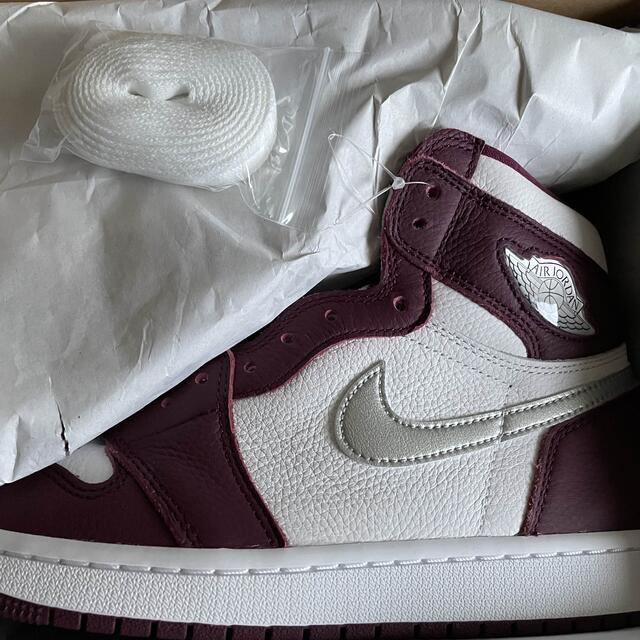 NIKE(ナイキ)のAir Jordan 1 Retro High OG “Bordeaux” メンズの靴/シューズ(スニーカー)の商品写真