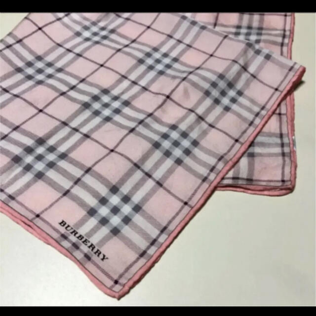 BURBERRY(バーバリー)のバーバリー  スカーフ　BURBERRY ピンク レディースのファッション小物(バンダナ/スカーフ)の商品写真